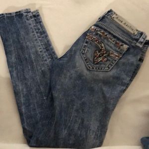 Rock Revival skinny jeans great to wear with boots or heels size is 26 / 33